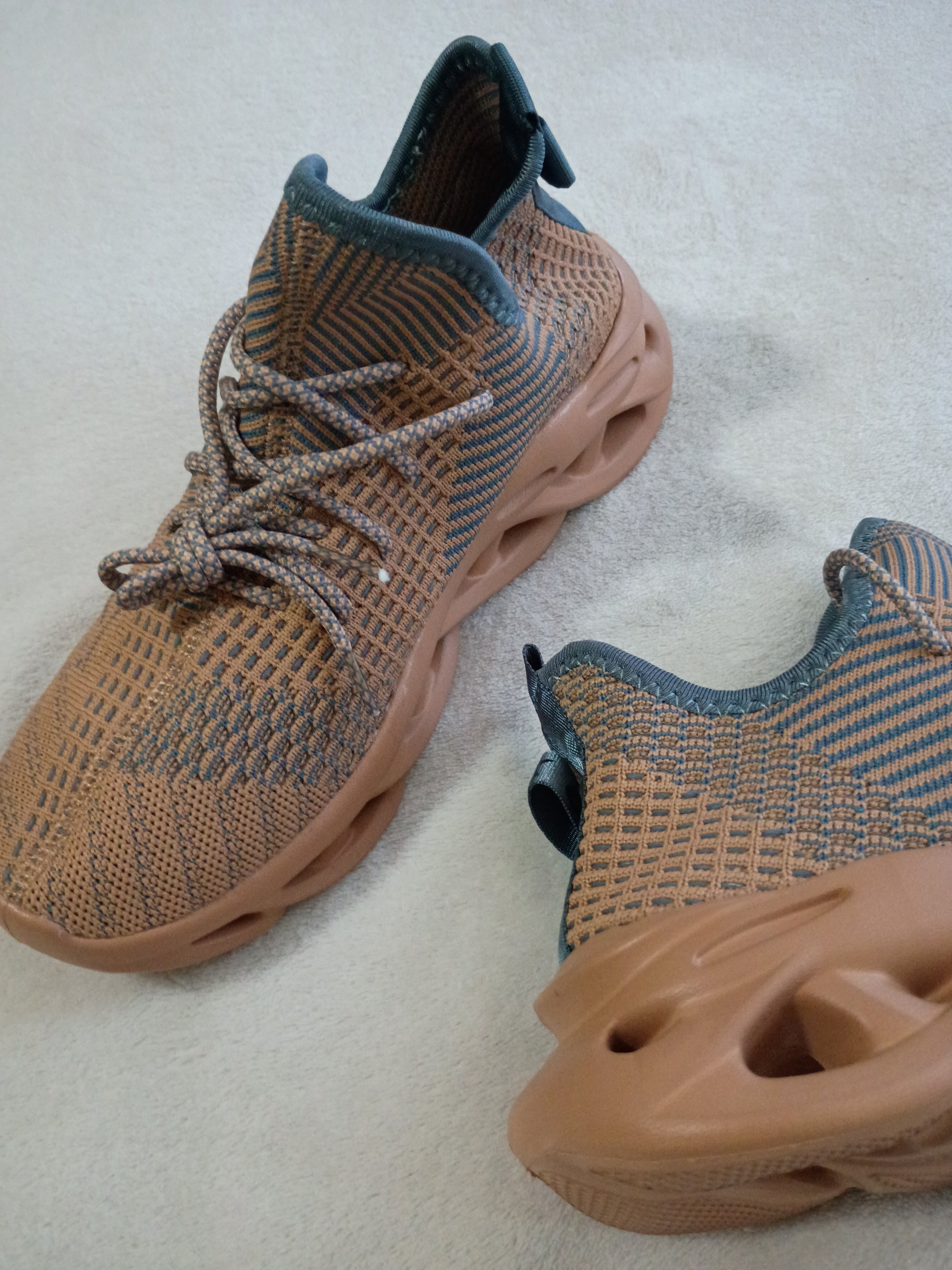 Shoes - Beige - Active Outdoor
