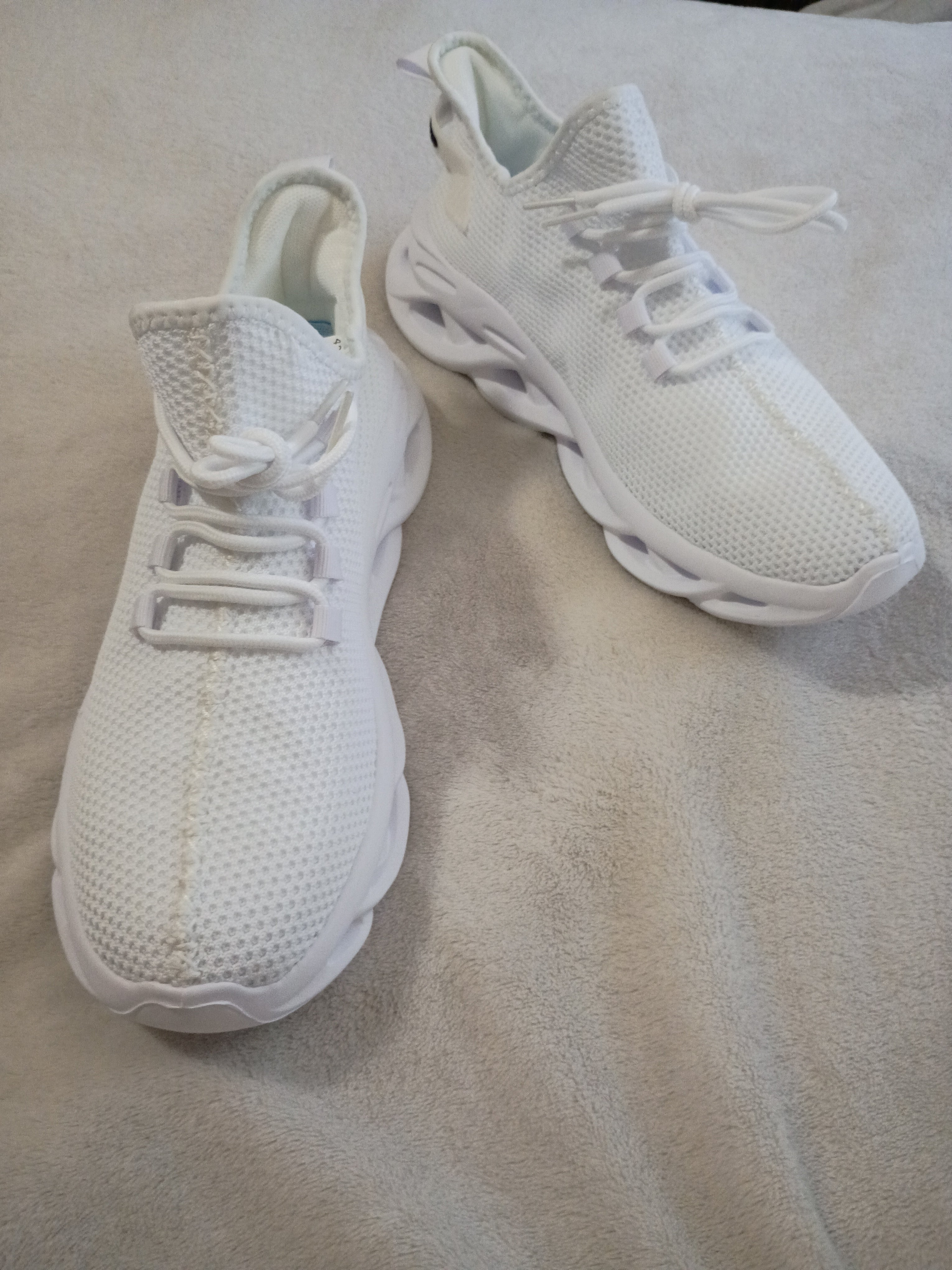 Shoes - Active Running Shoes